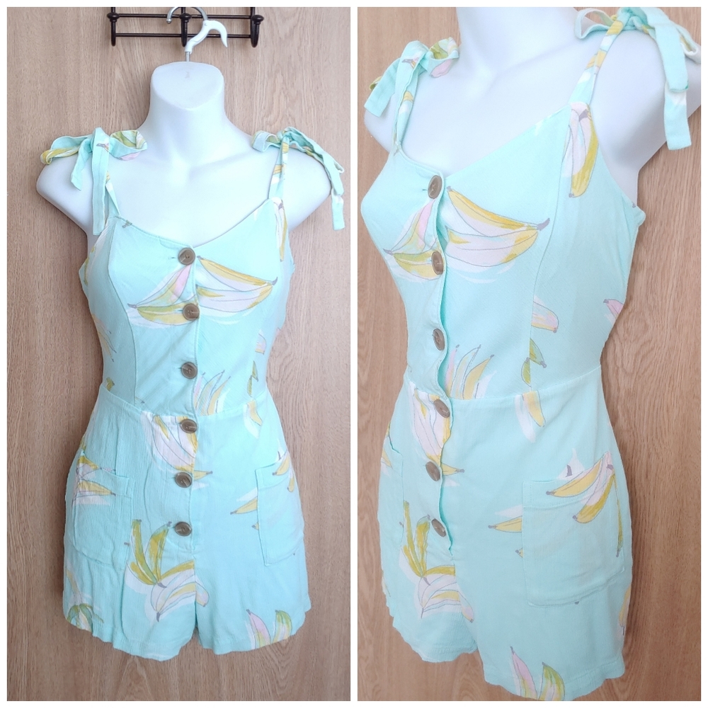 🍌 Lauren Conrad Totally Bananas Romper in Aqua